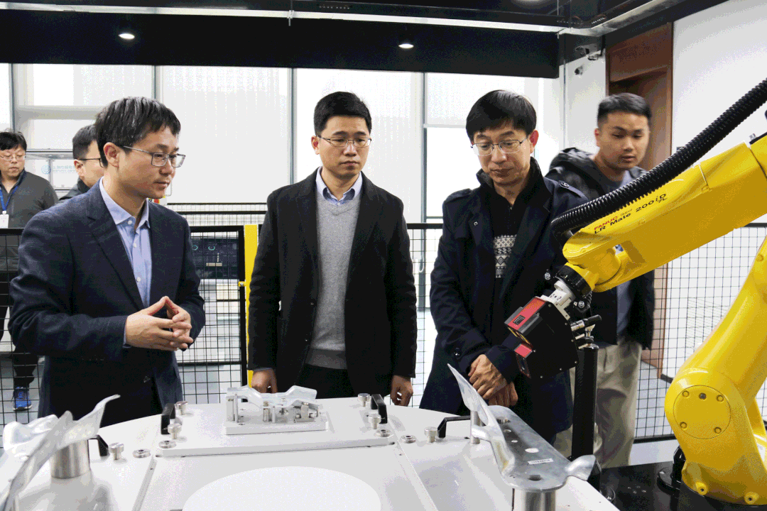 135611555201.gif 微信圖片_20220302135515.gif